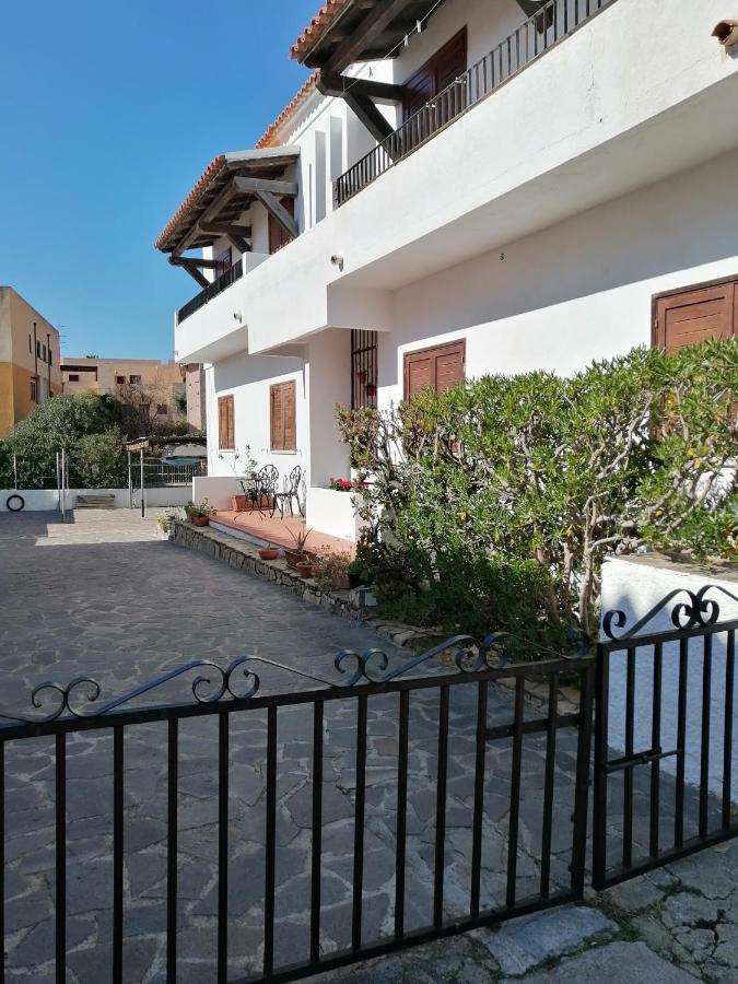 Aria Di Vacanza - Molara Loiri Porto San Paolo Exterior photo